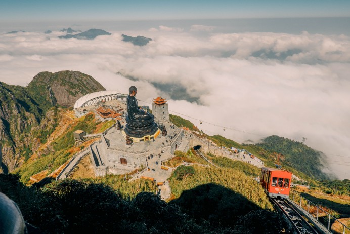 Vietnam: Borderline Peaks