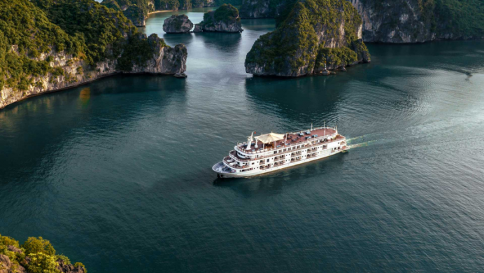 Vietnam: Cruise into Paradise